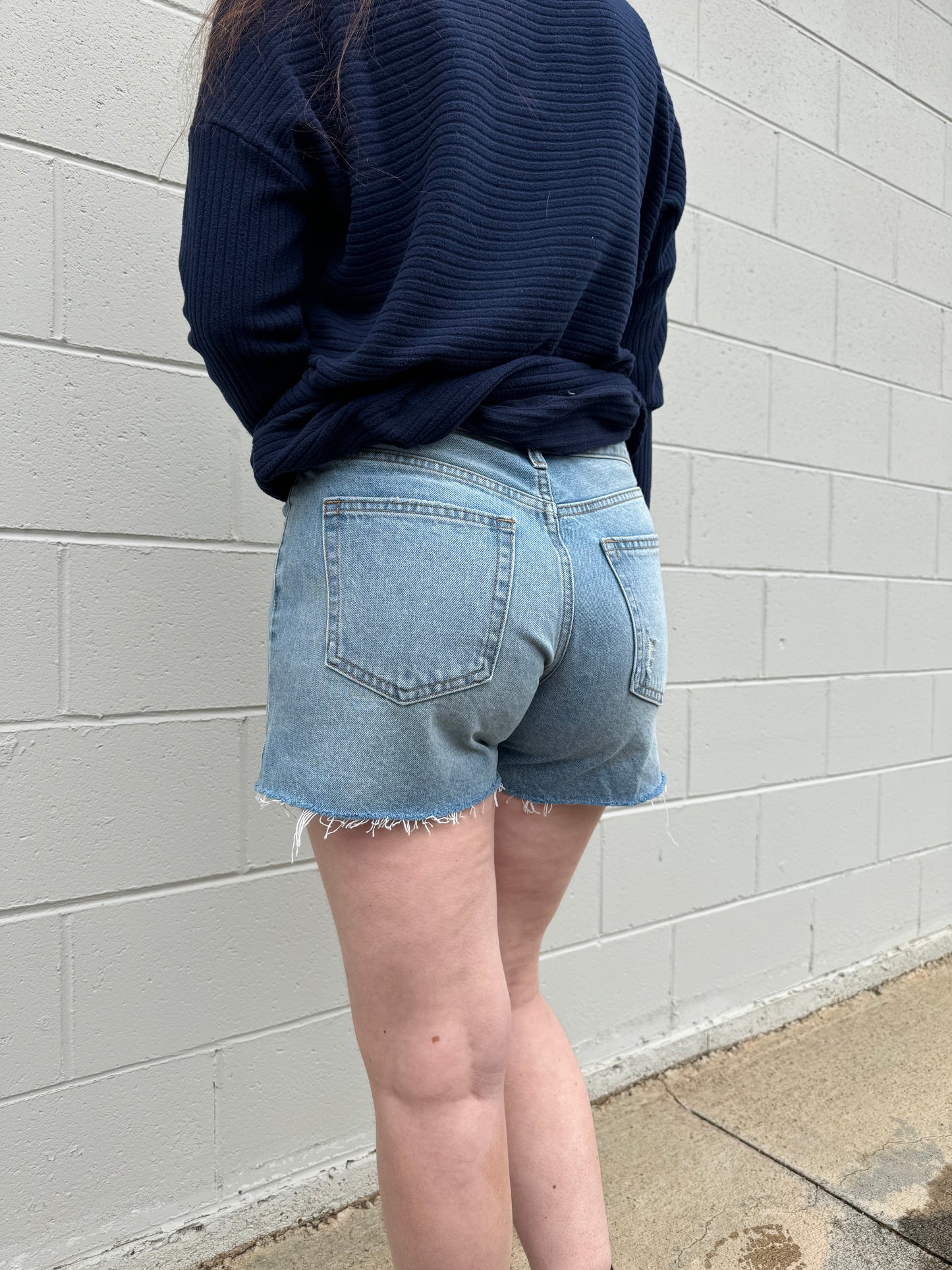 HR Side Slit Short