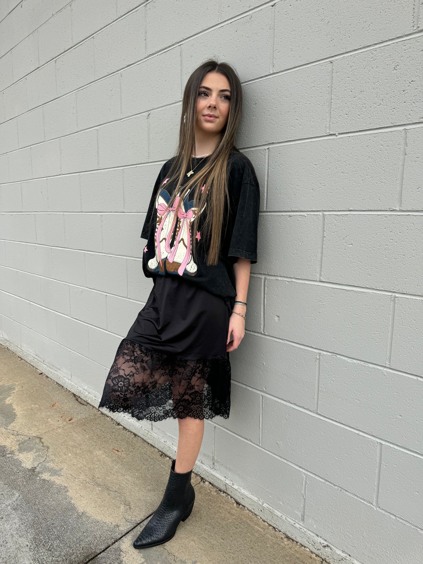 Bow Boots Tee