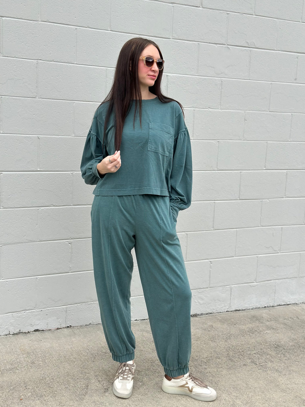 Renier Set Top