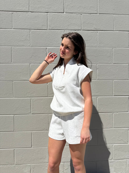 Tyra Set Top