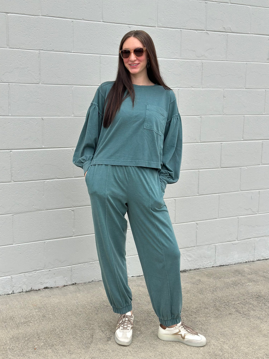 Renier Set Top