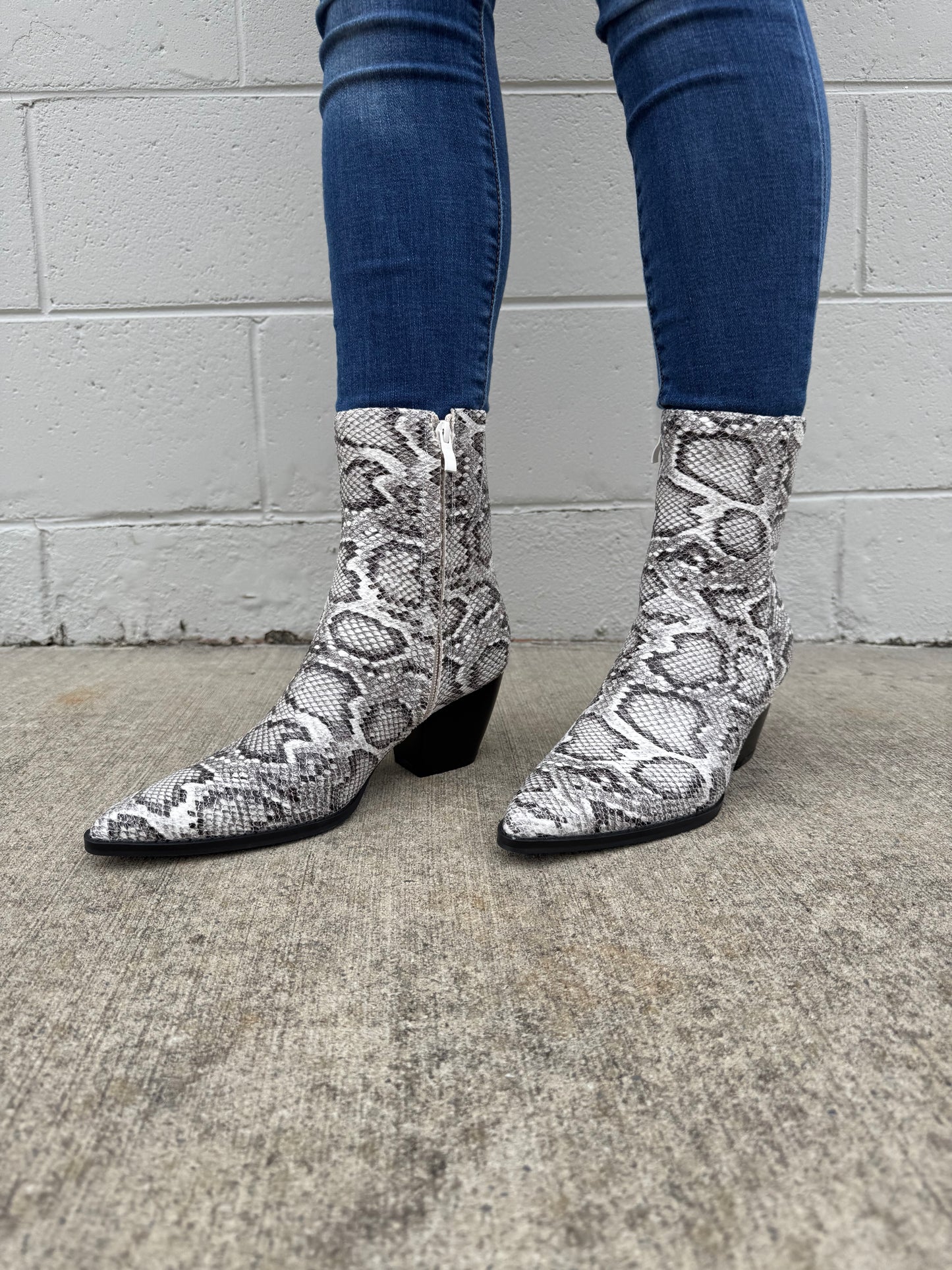 UMA Snake Boots