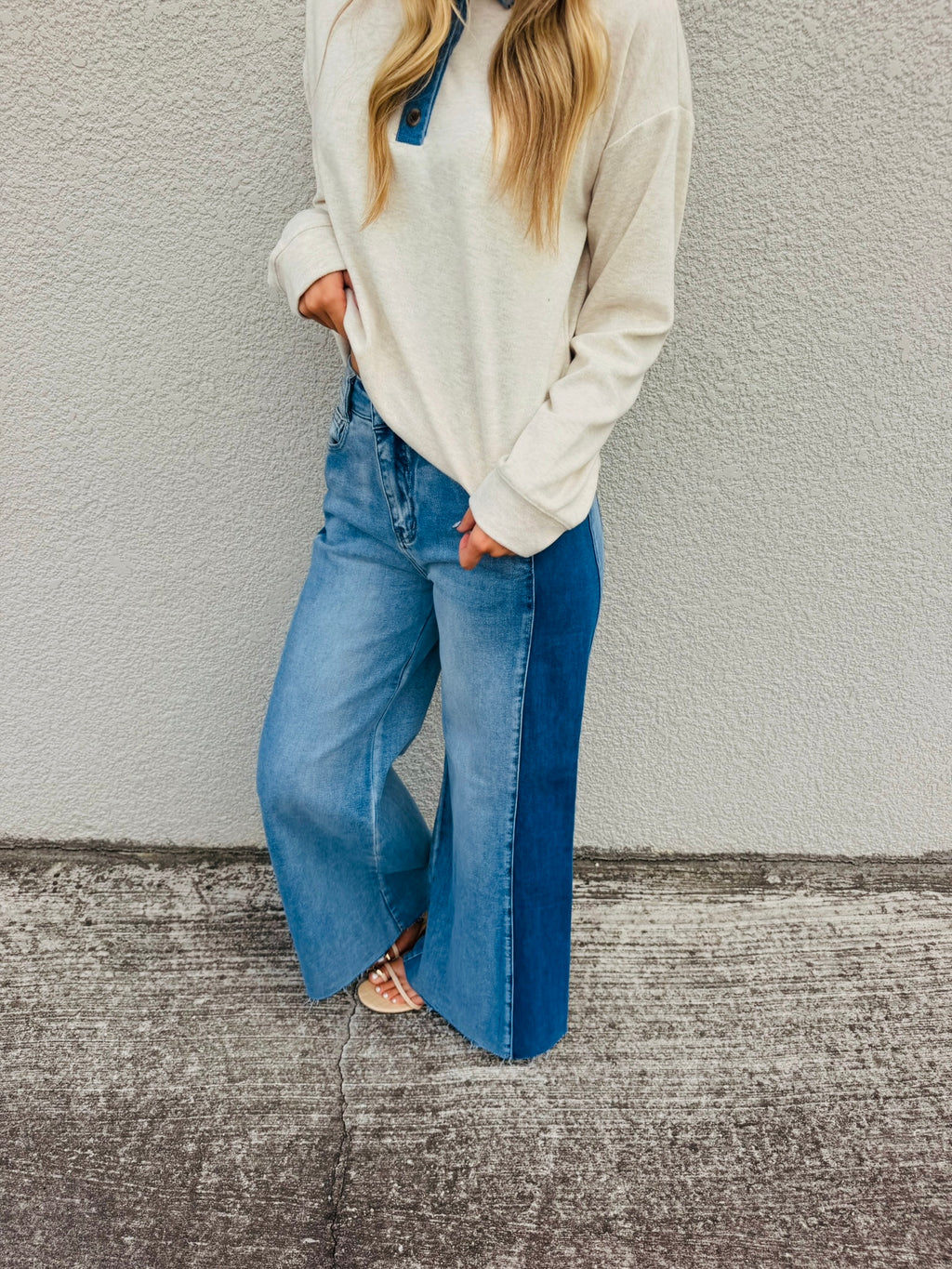 Crest Collared Pullover