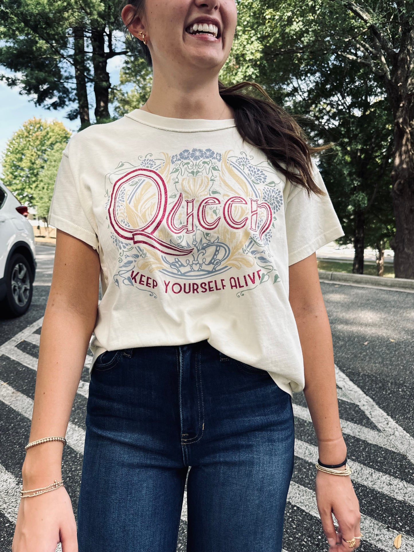 Queen DayDreamer Tee