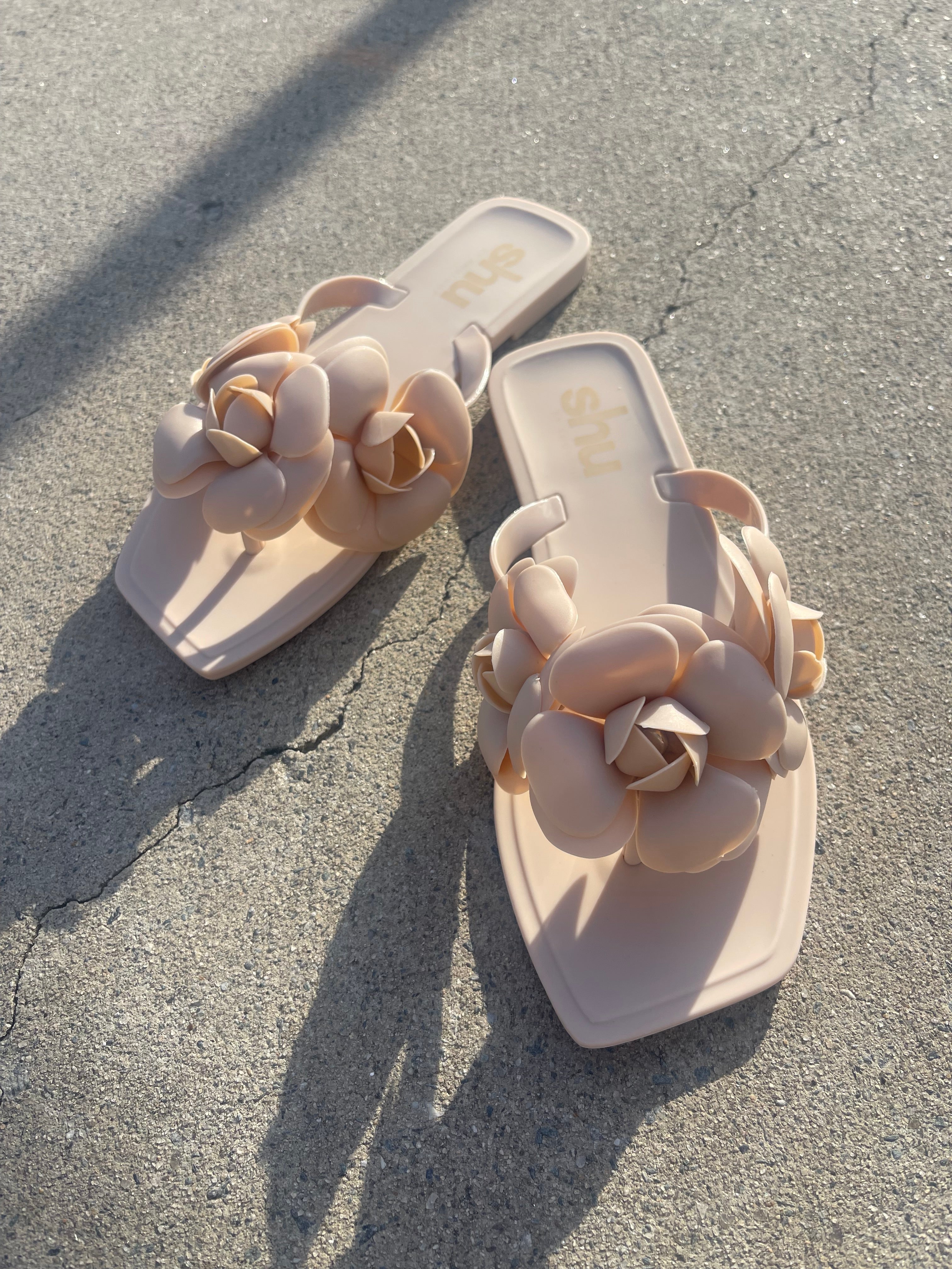 Dahlia Sandal