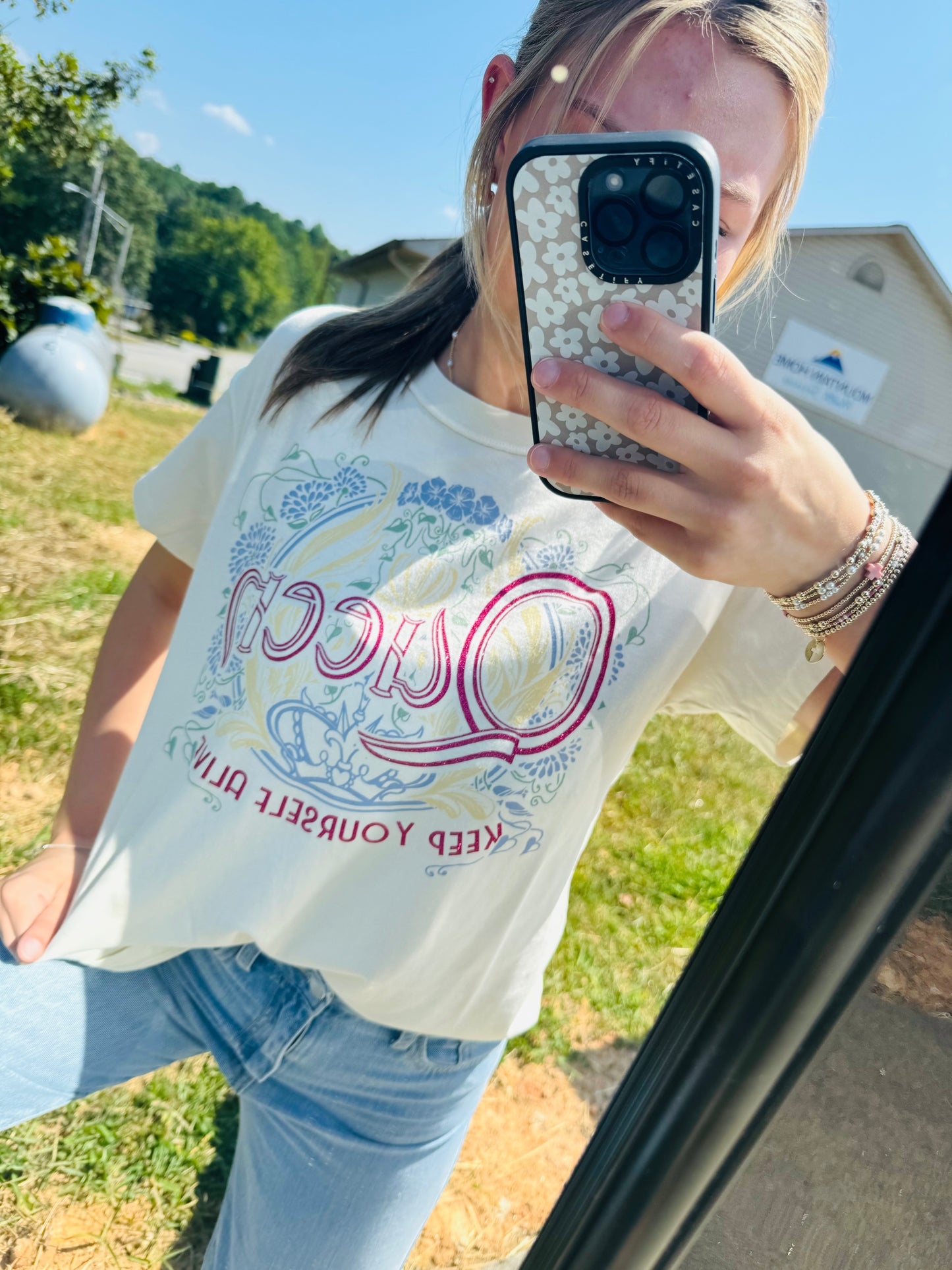 Queen DayDreamer Tee