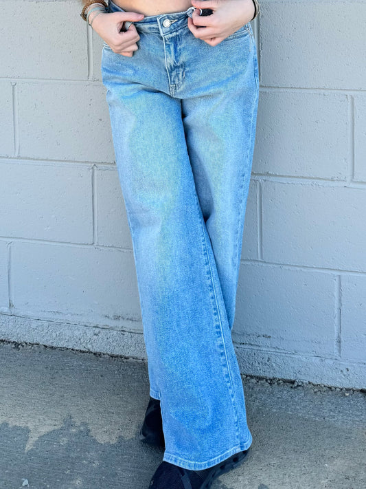 Mid Rise Slim Wide Leg Jean