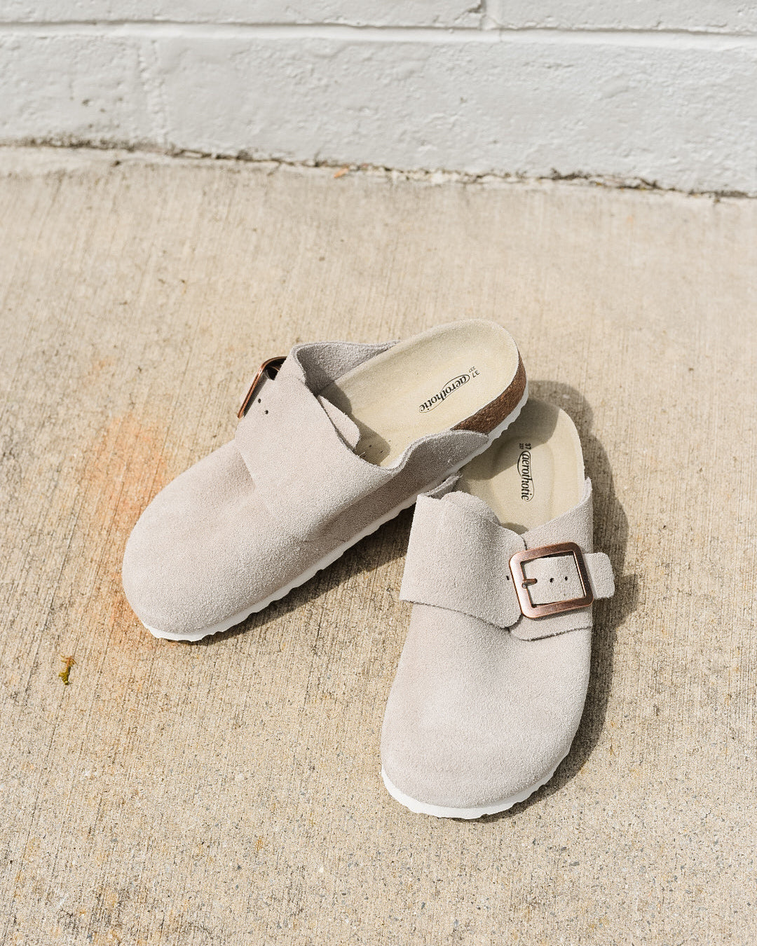 Aerothotic Clogs