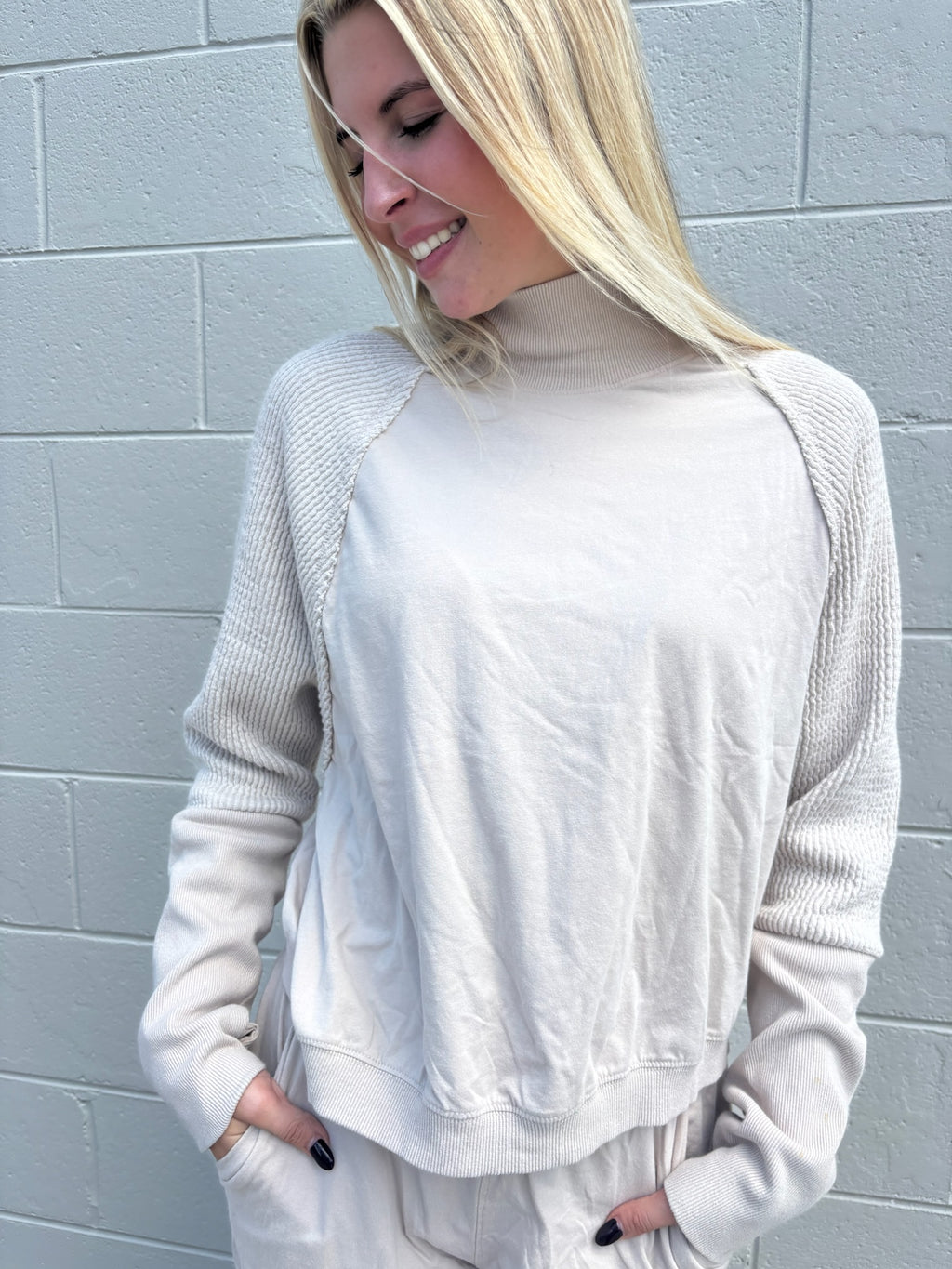 Pierre Set Top