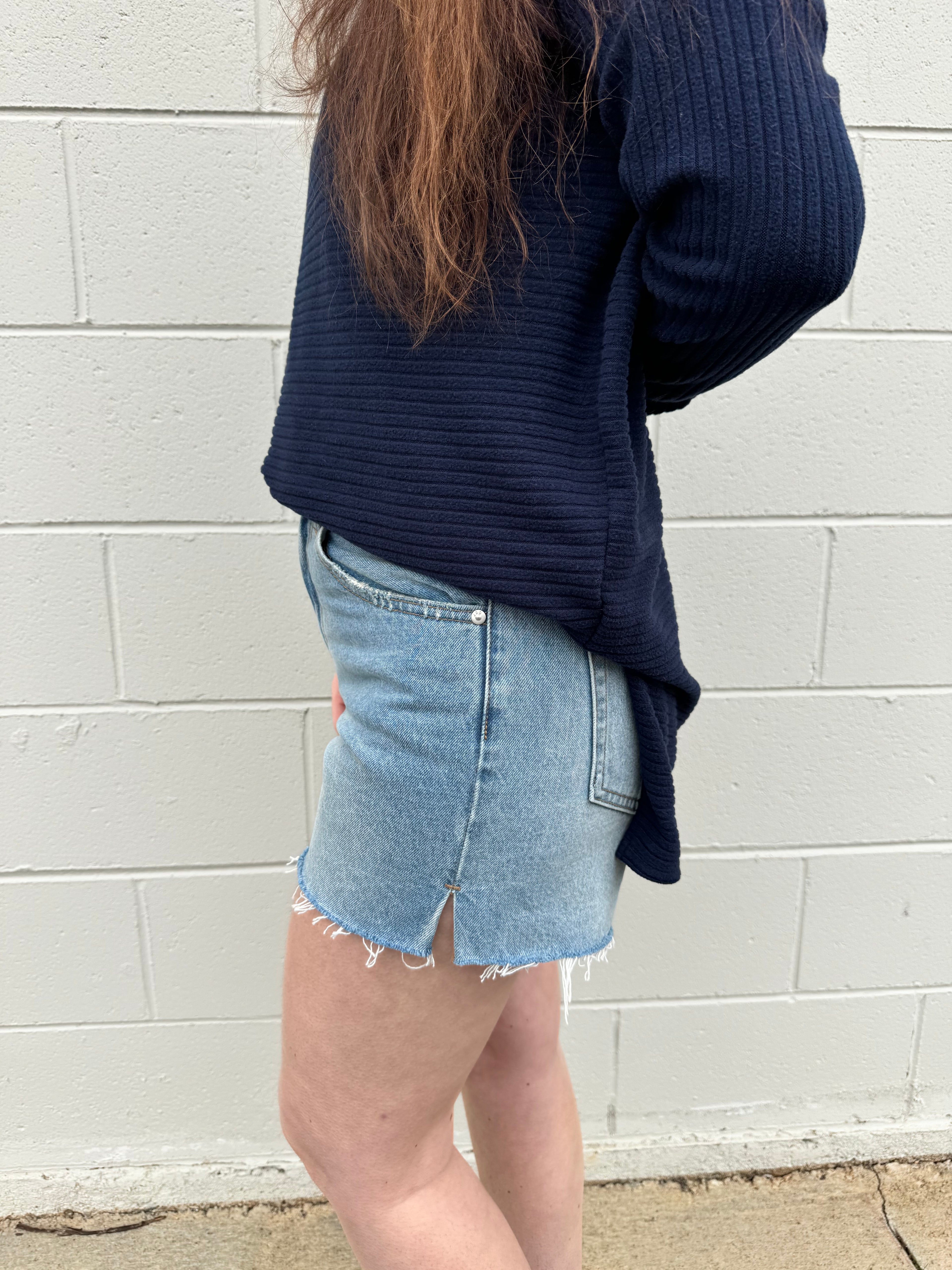 HR Side Slit Short