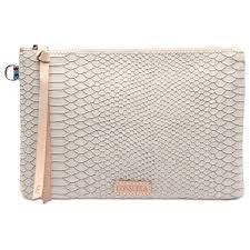 Consuela Mighty Pouch