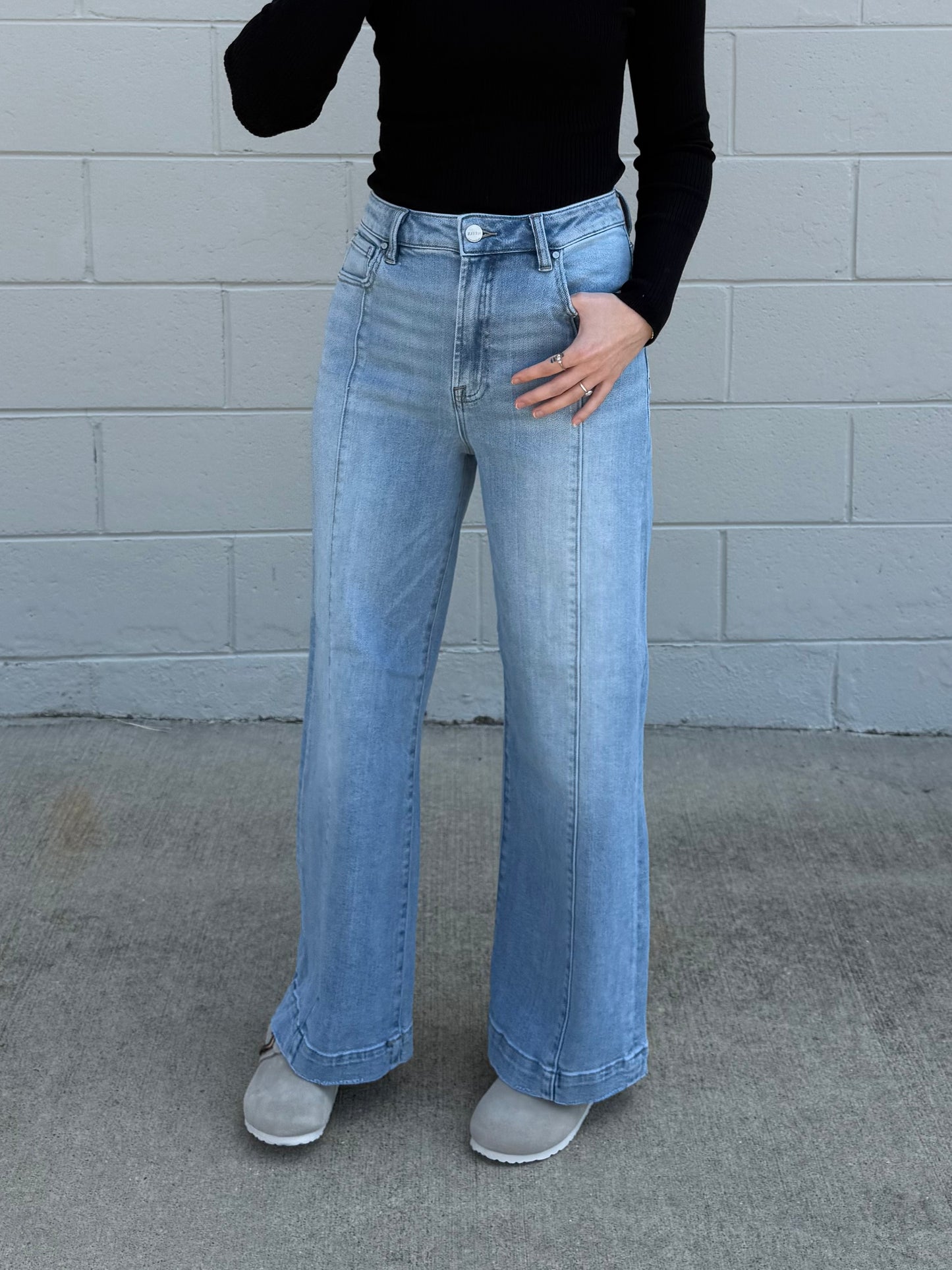 Shelly Pant